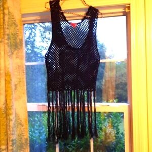 Bongo crochet black top with fringe